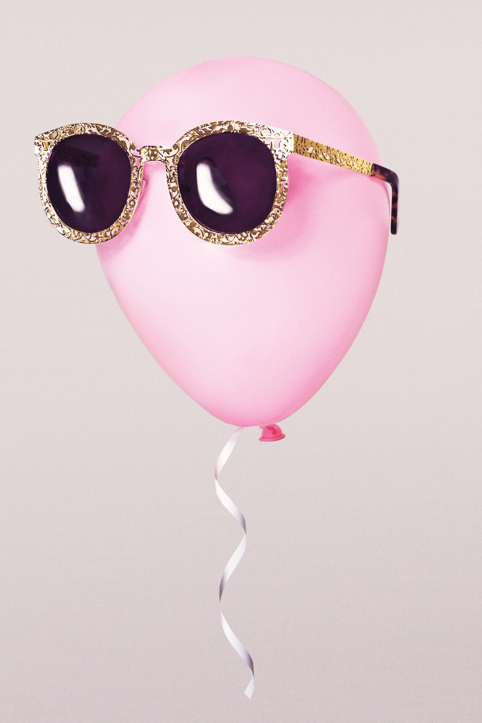 sunglasses-on-balloon